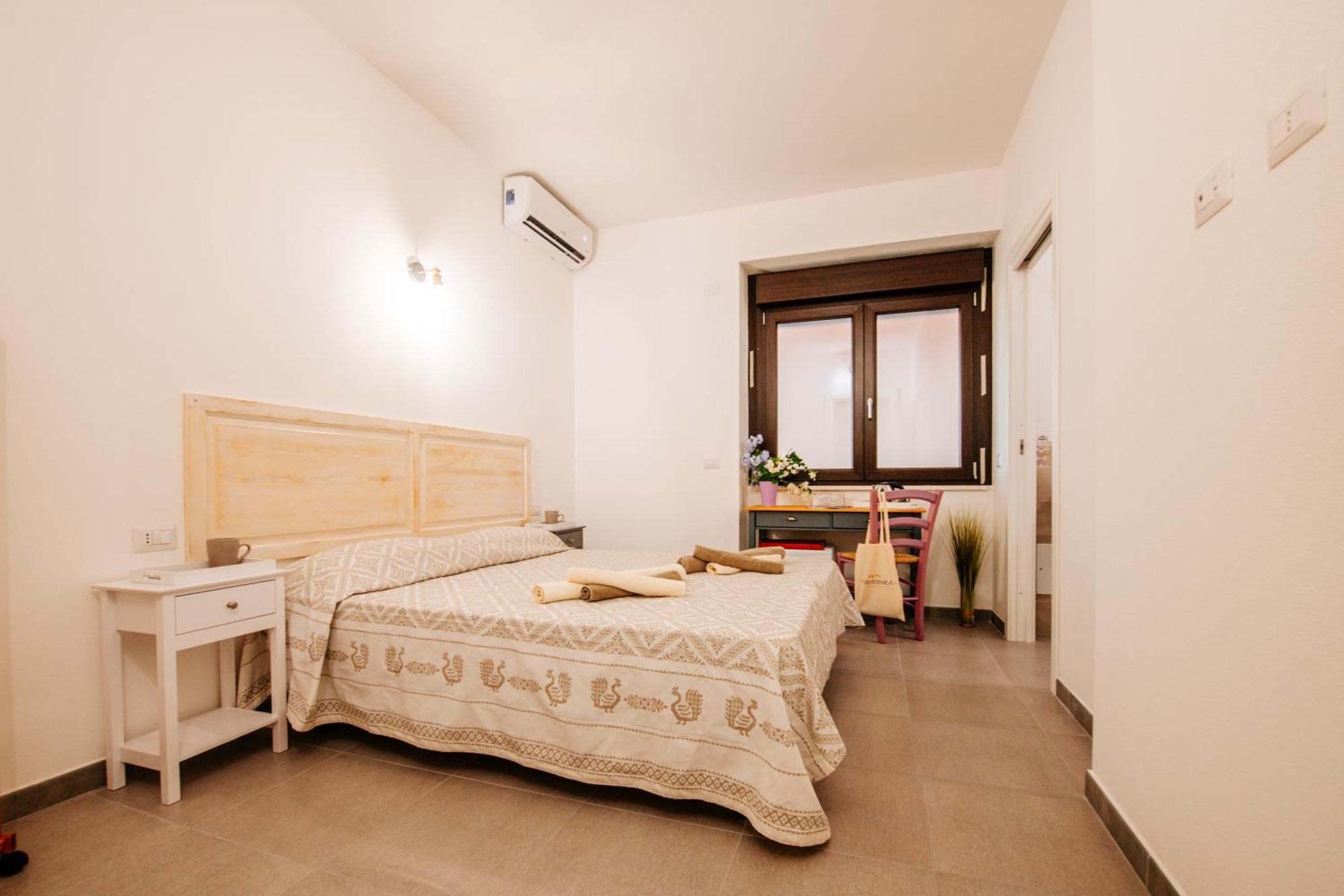 Domo Mediterranea Affittacamere-Guest House Sant'Antioco Luaran gambar